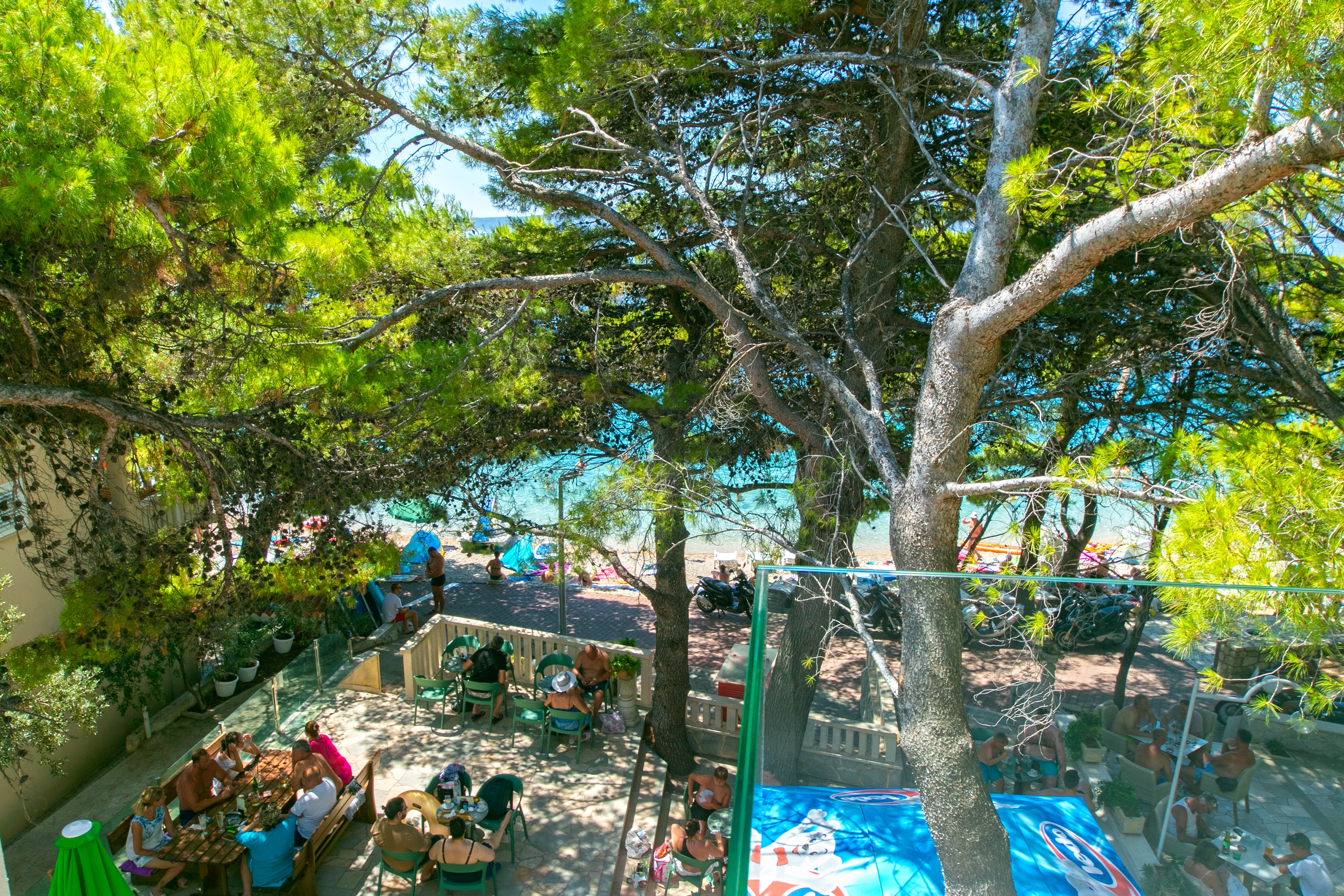 One bedroom apartment near beach Brela, Makarska  A-f