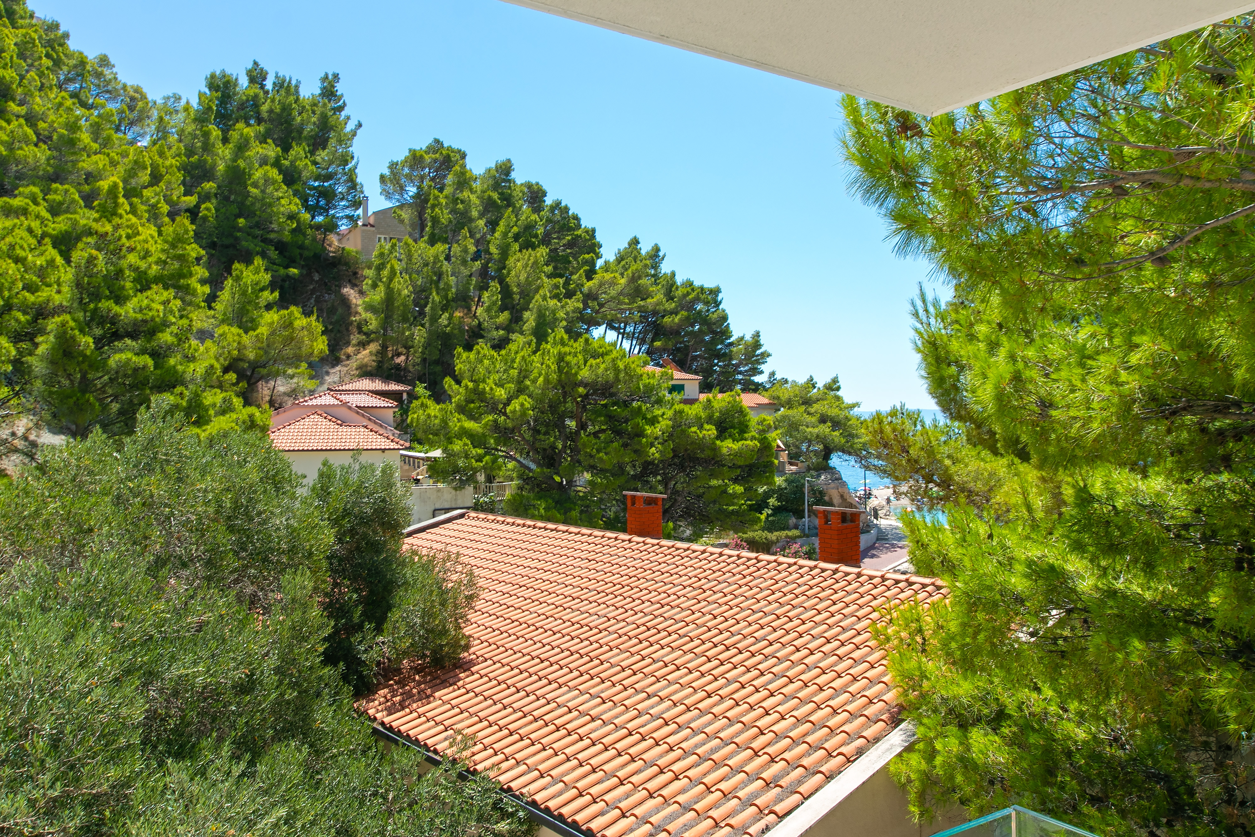 One bedroom apartment near beach Brela, Makarska  A-f