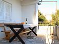 Terrace Bušinci, Terrace in the apartment, with a sea view and WiFi.