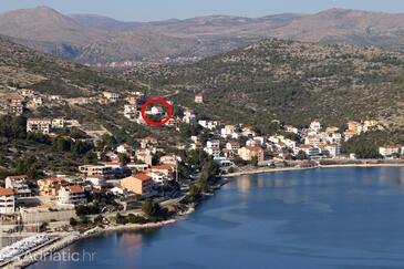 Marina, Trogir, Alloggio 6014 - Appartamenti affitto con la spiaggia ghiaiosa.