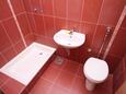 Koupelna Slatine, Koupelna v ubytování typu studio-apartment, WiFi.