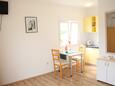 Dining room Slatine, Dining room in the studio-apartment, WiFi.