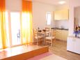 Dining room Slatine, Dining room in the studio-apartment, WiFi.