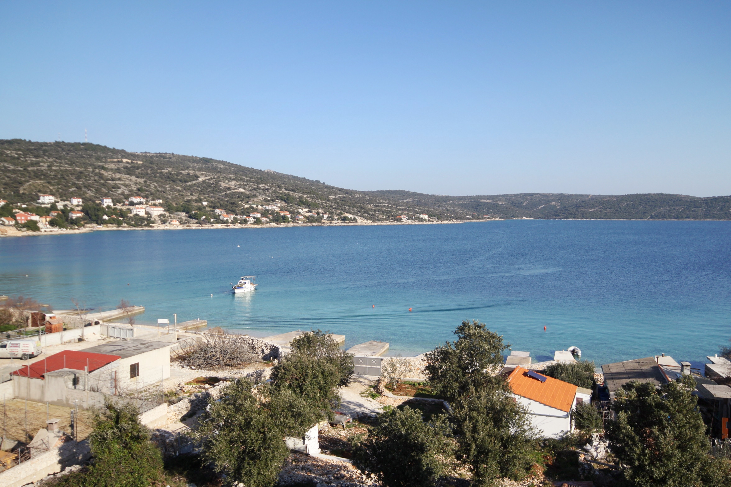 Three bedroom apartment with terrace and sea view Sevid, Trogir (A-6024-a)