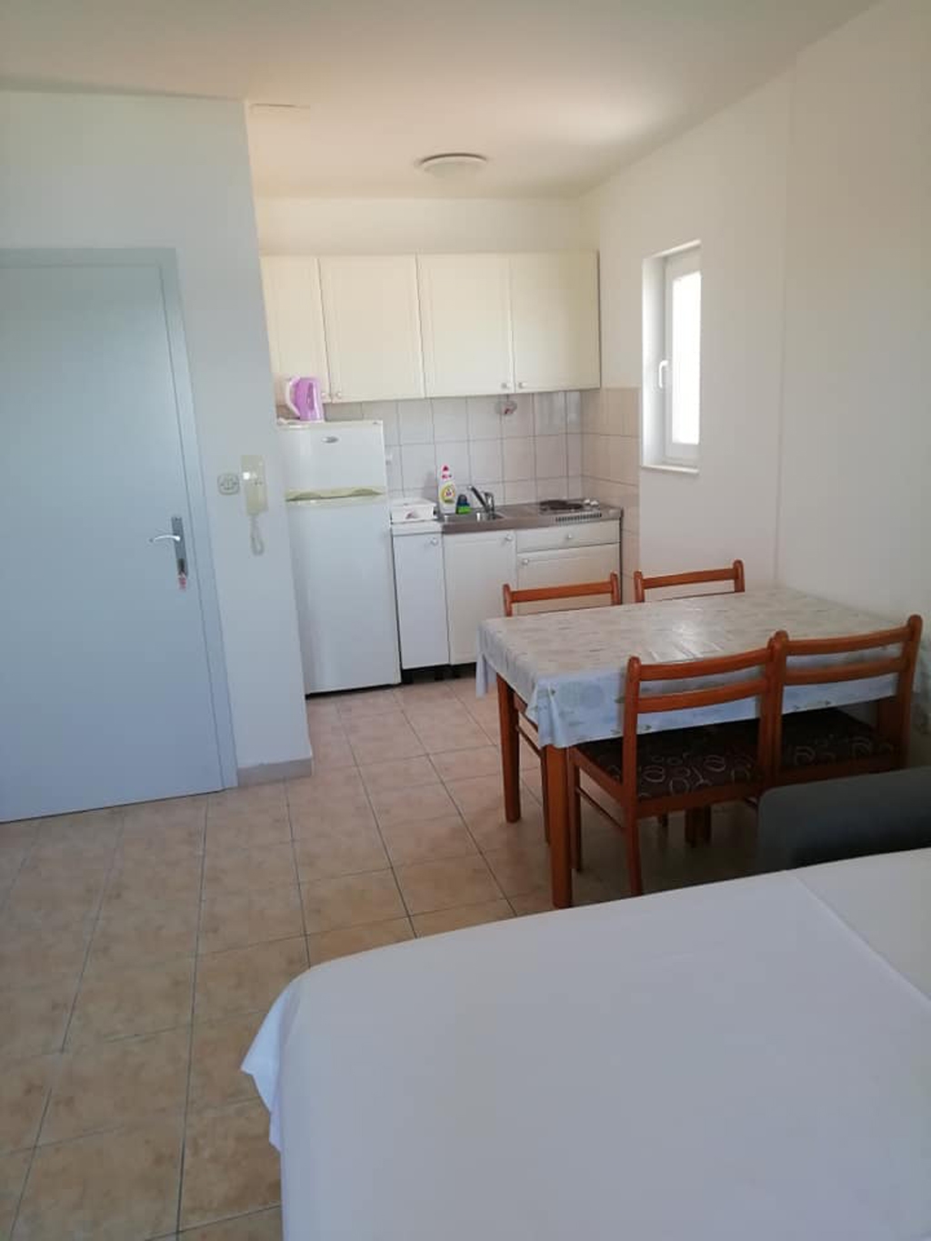 One bedroom apartment with terrace and sea view Sevid, Trogir (A-6024-b)