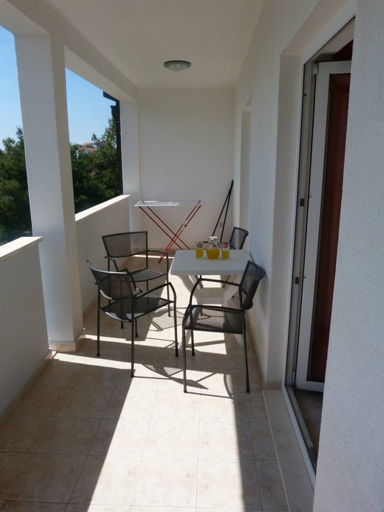 One bedroom apartment with terrace and sea view Sevid, Trogir (A-6024-b)