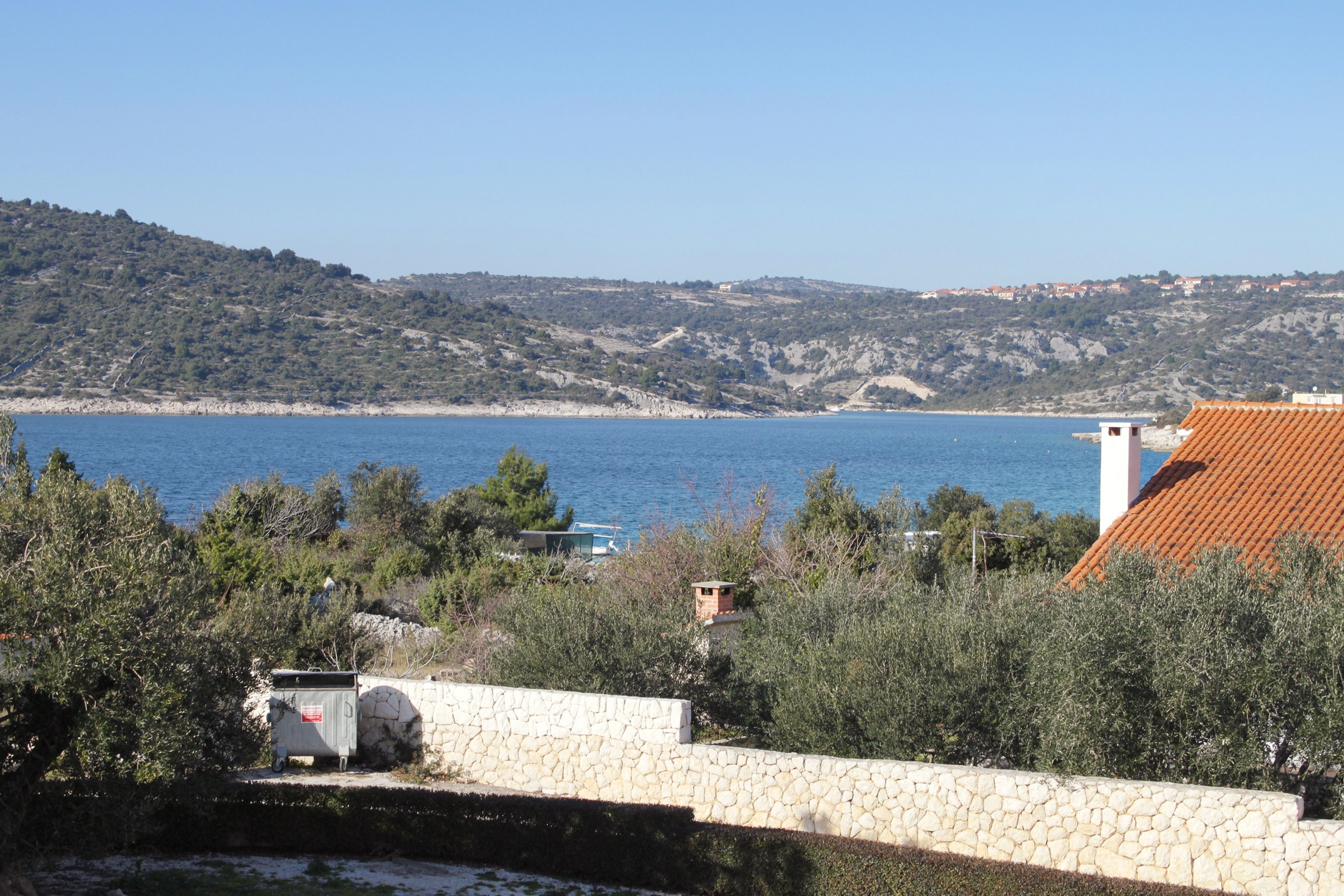One bedroom apartment with terrace and sea view Sevid, Trogir (A-6024-e)