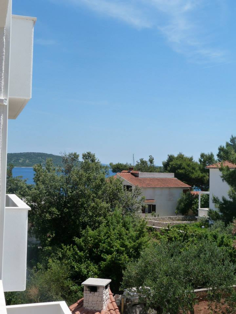 One bedroom apartment with terrace and sea view Sevid, Trogir (A-6024-e)