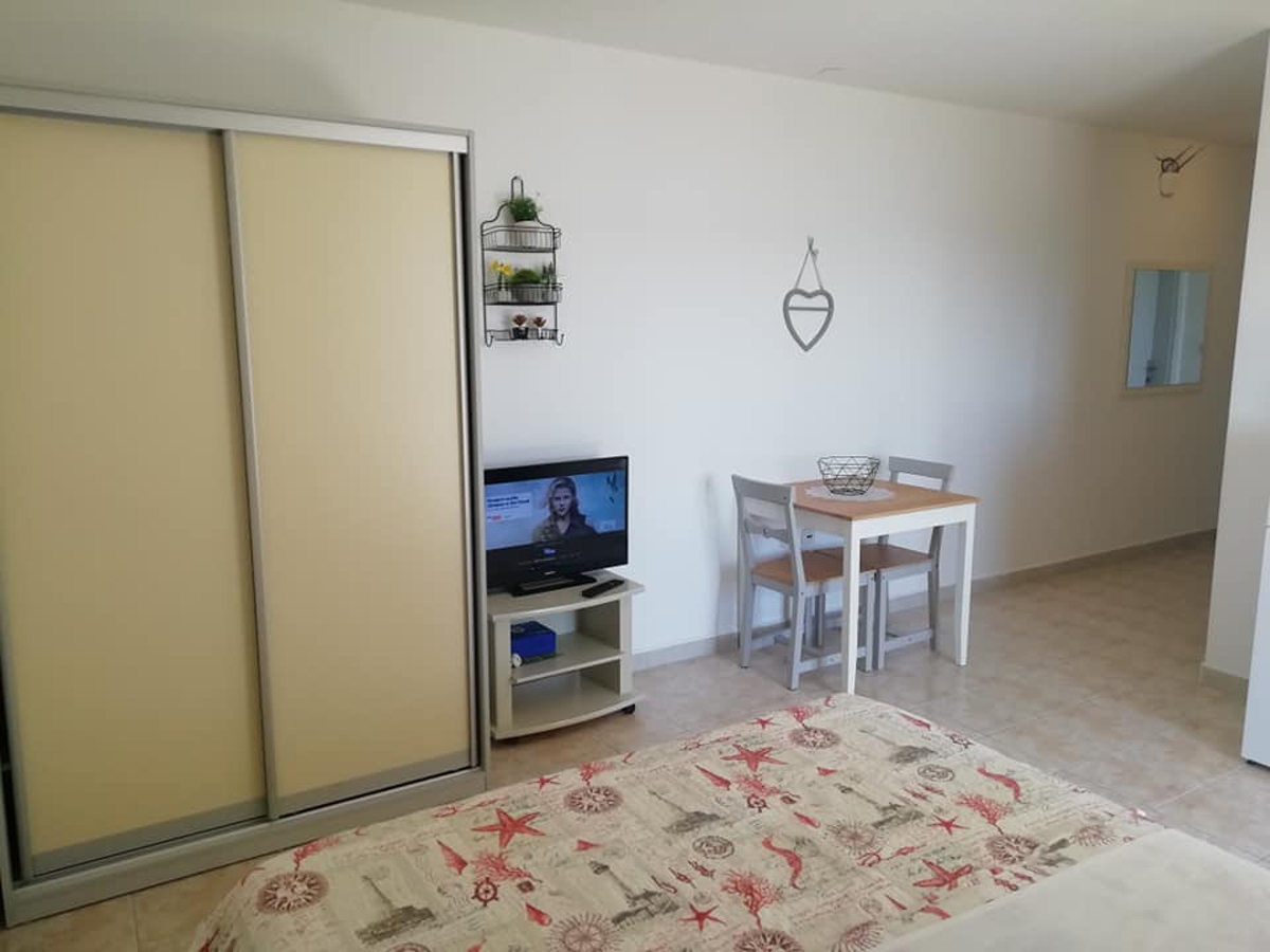 Studio flat with terrace and sea view Sevid, Trogir (AS-6024-a)