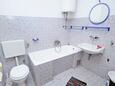 Ванная комната 1 Supetar, Ванная комната 1 в размещении типа apartment.