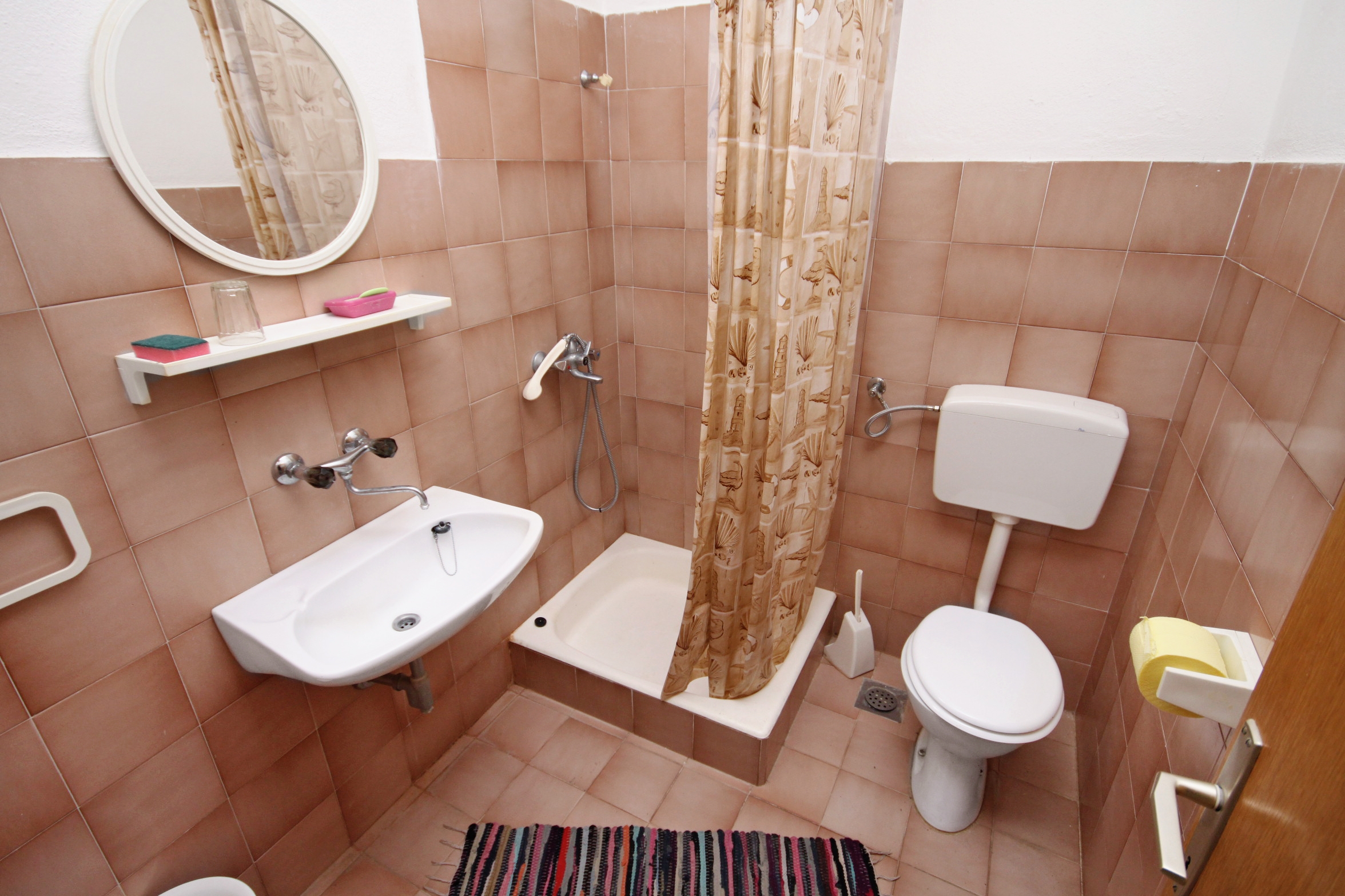 Three bedroom apartment with terrace Supetar, Brač  A-a