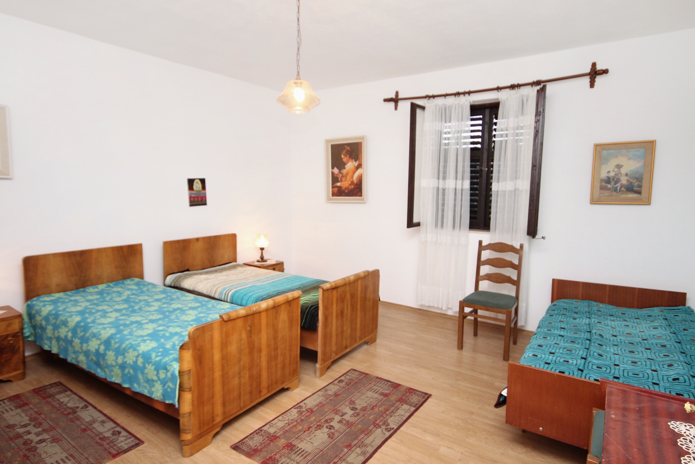 Three bedroom apartment with terrace Supetar, Brač  A-a