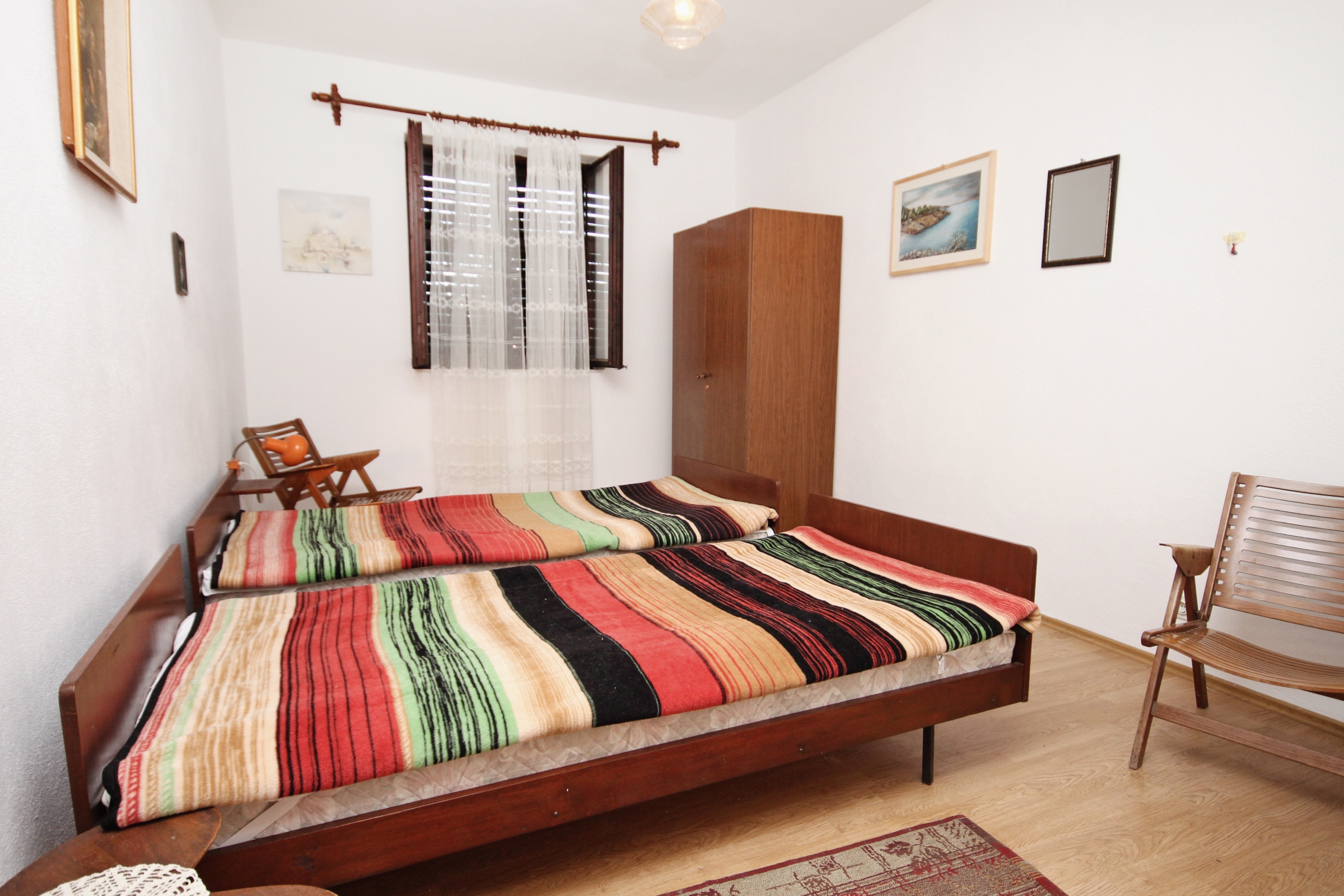 Three bedroom apartment with terrace Supetar, Brač  A-a