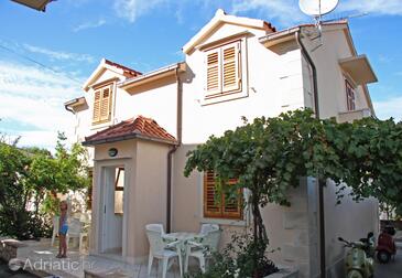 Property Supetar, Brač, Property 6037 - Apartments with pebble beach.
