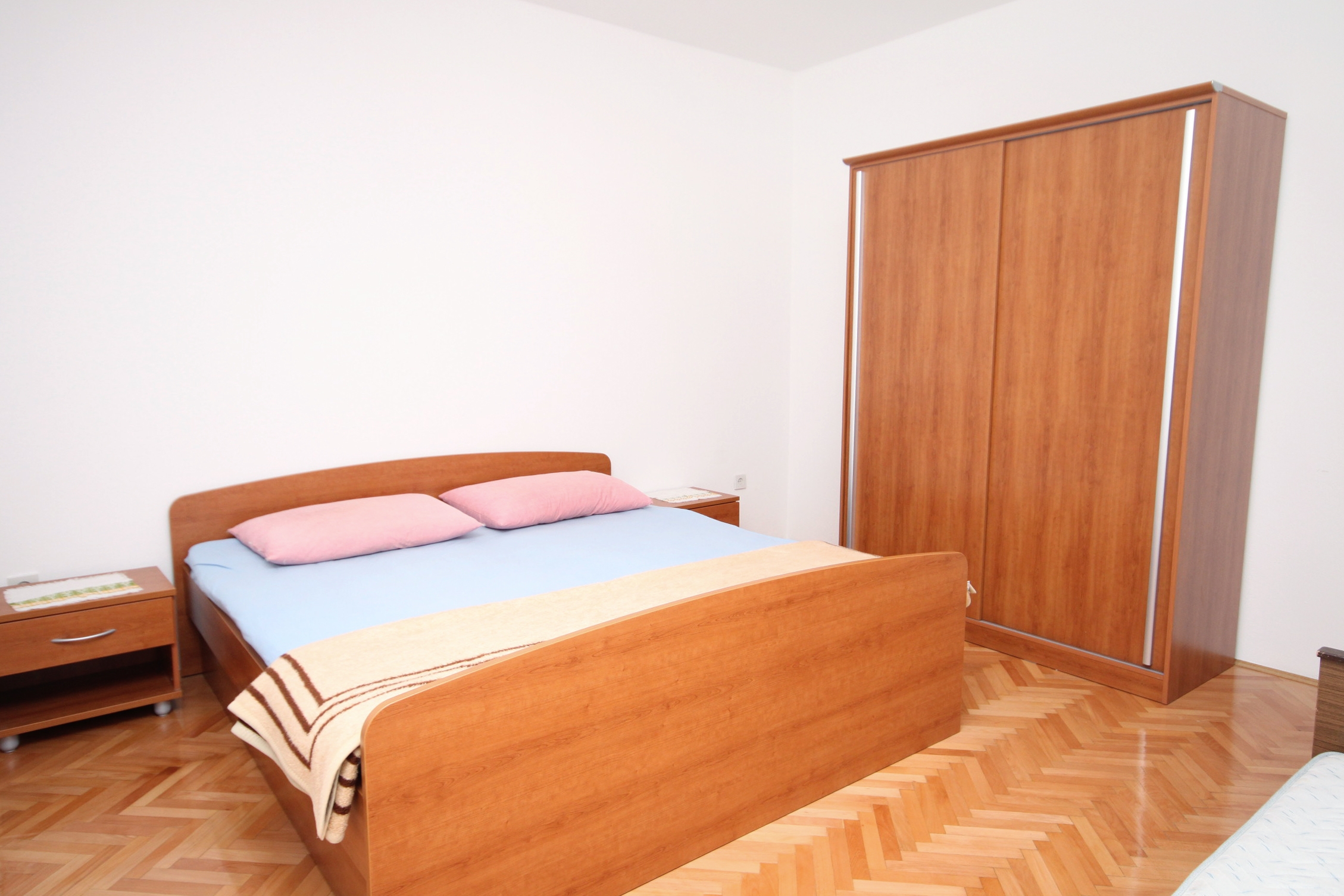 Four bedroom apartment with terrace and sea view Supetar, Brač  A-a