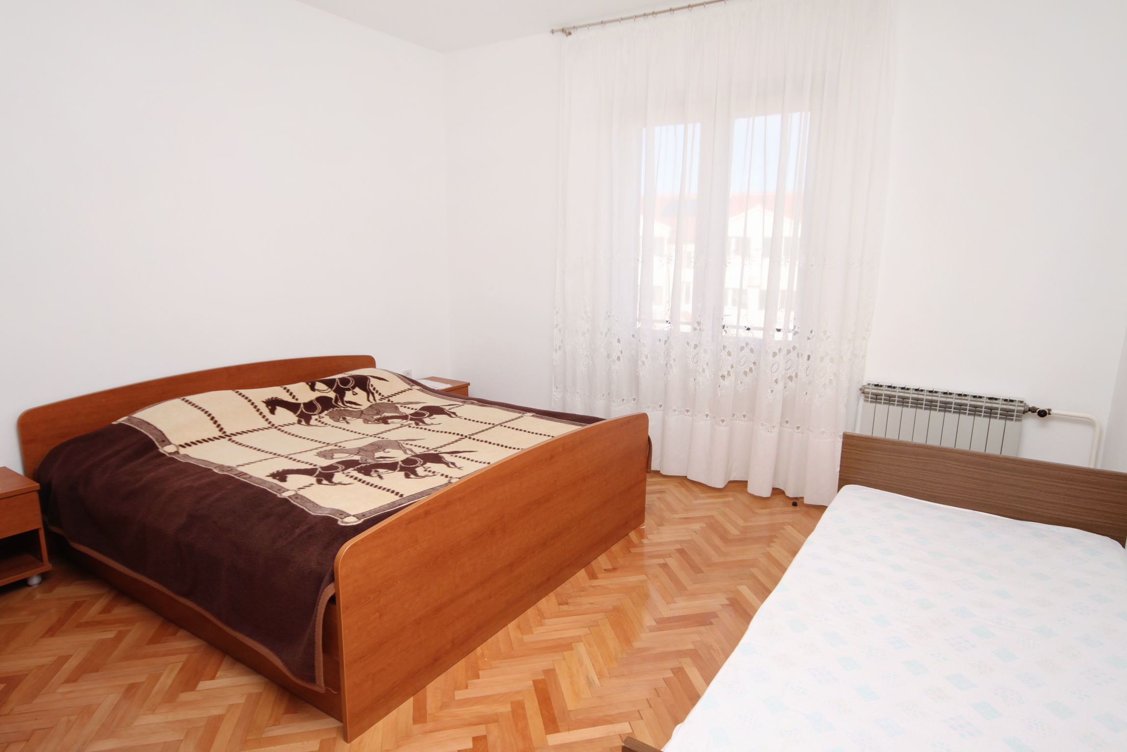 Four bedroom apartment with terrace and sea view Supetar, Brač  A-a