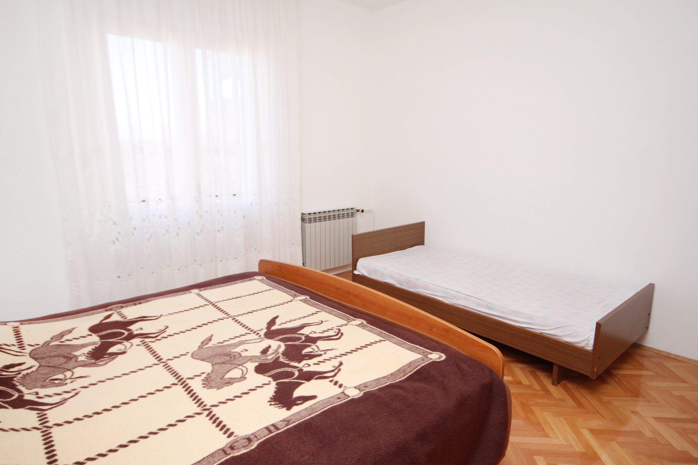 Four bedroom apartment with terrace and sea view Supetar, Brač  A-a