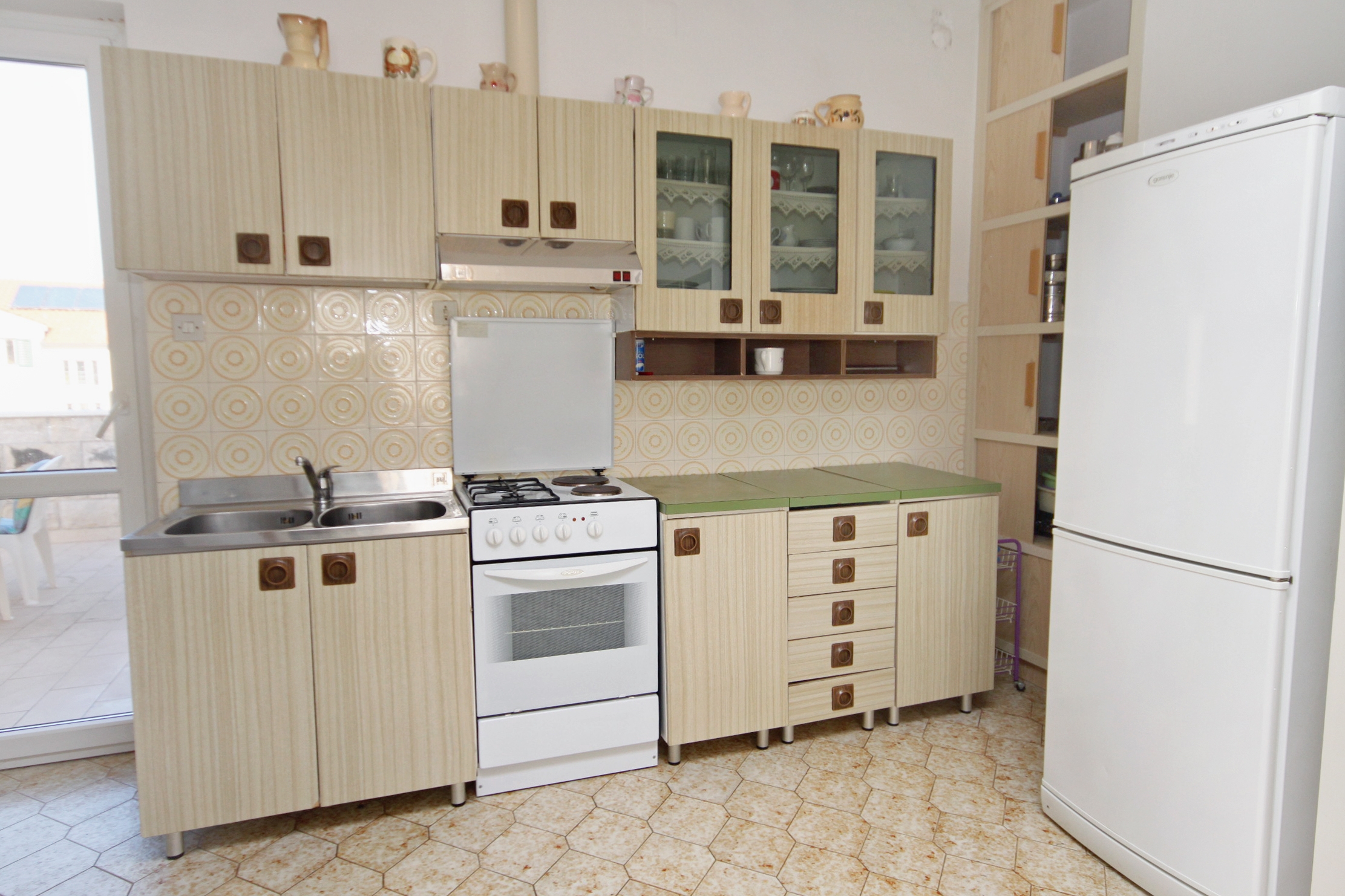 Four bedroom apartment with terrace and sea view Supetar, Brač  A-a