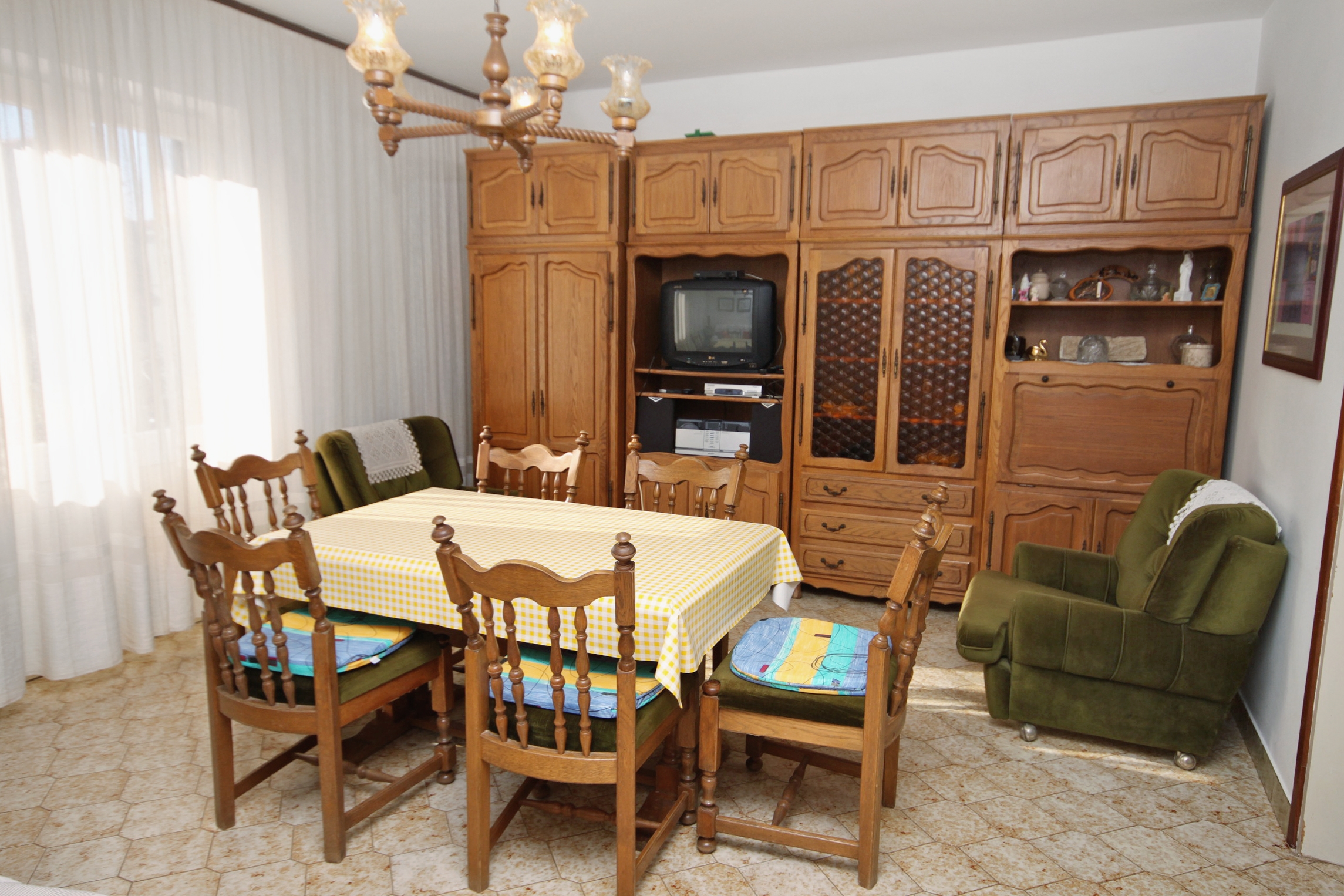 Four bedroom apartment with terrace and sea view Supetar, Brač  A-a