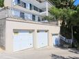 Parking lot Brela, Makarska, Parking lot 6043 - Apartments with pebble beach.