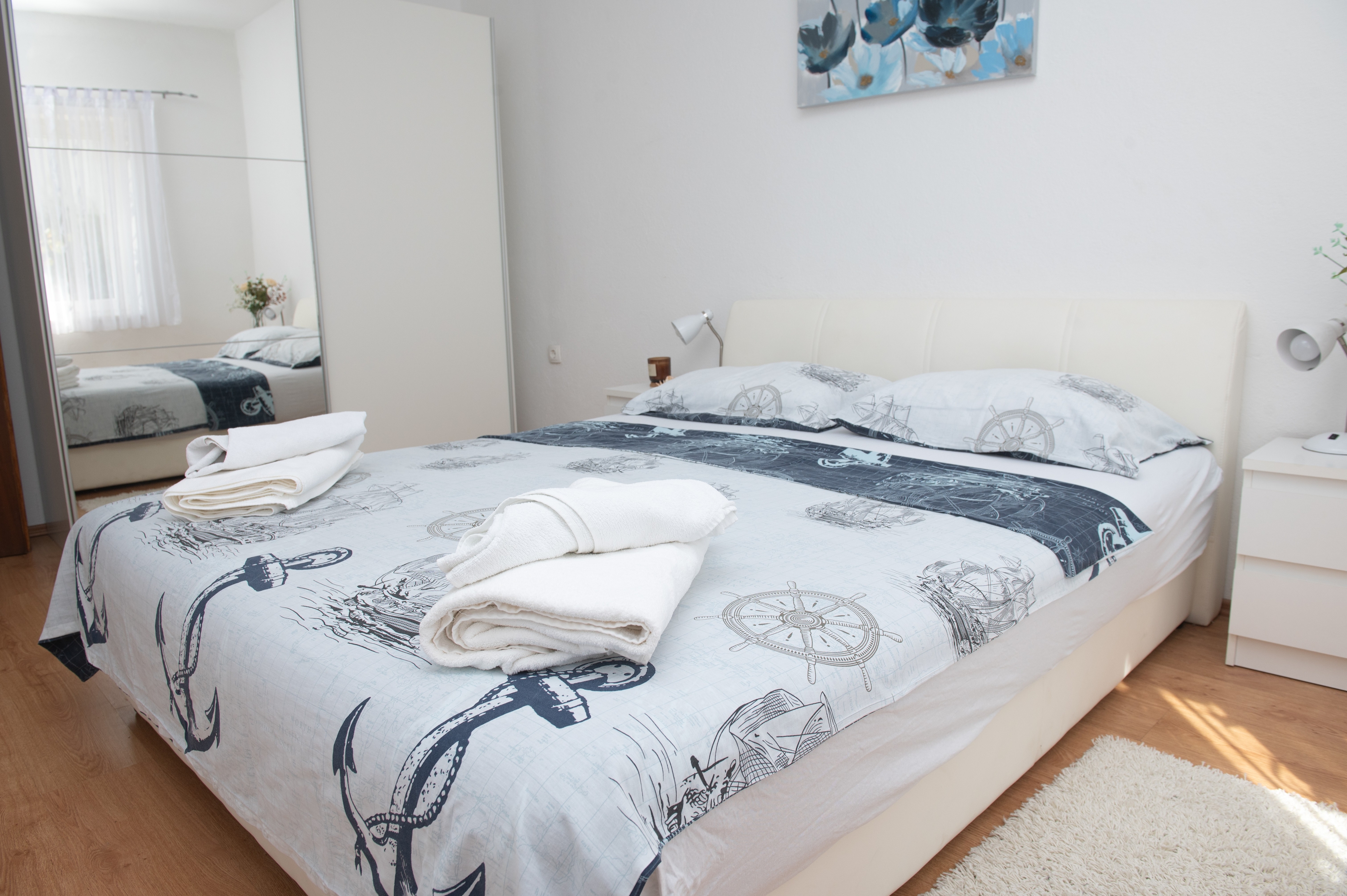 Comfortable and spacious house with terrace and sea view Podstrana, Split  K