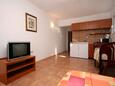 Podaca, Obývací pokoj v ubytování typu apartment, s klimatizací a WiFi.