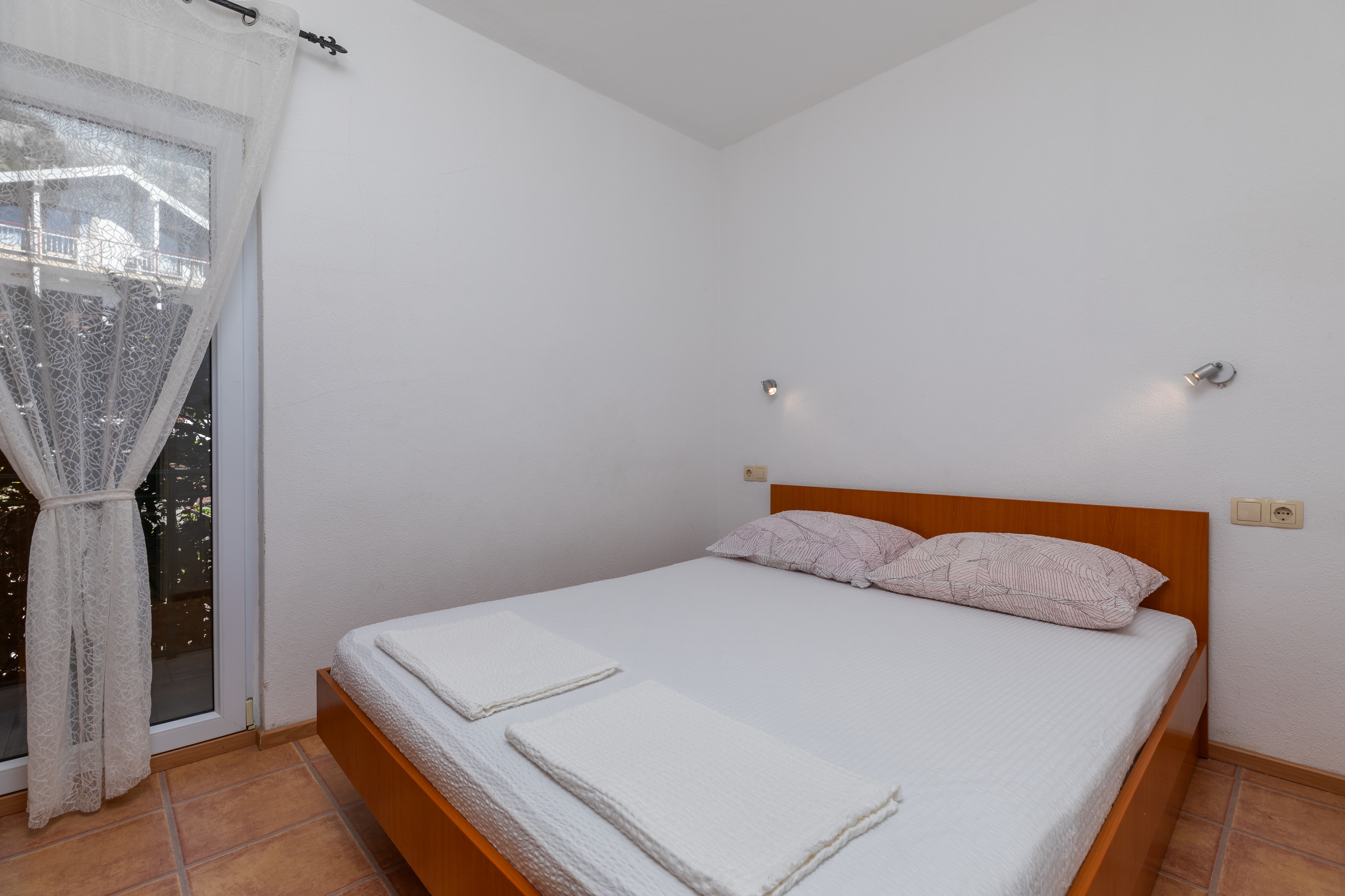 One bedroom apartment with balcony Podaca, Makarska (A-6050-e)