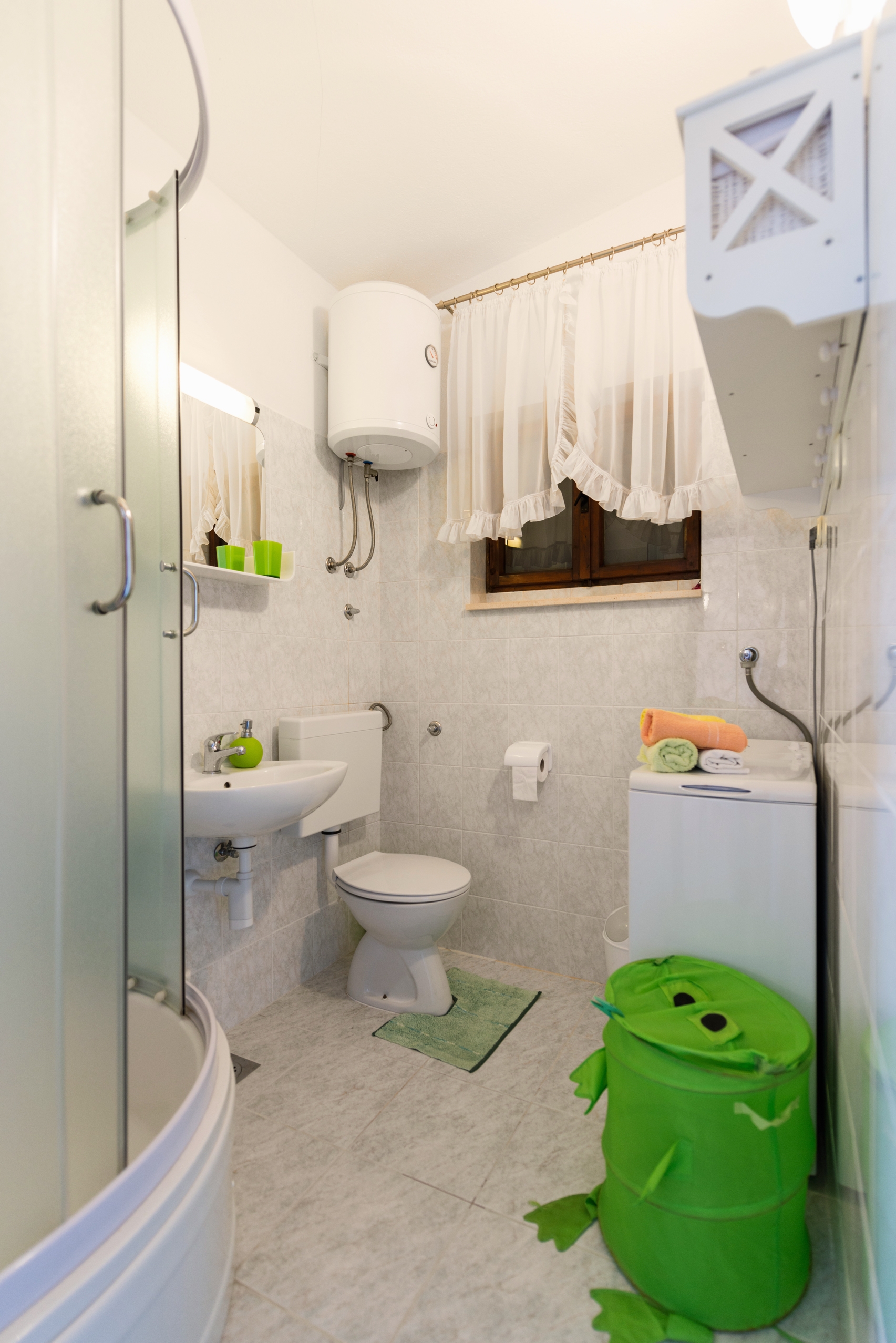 Two bedroom house with terrace and sea view Postira, Brač  K