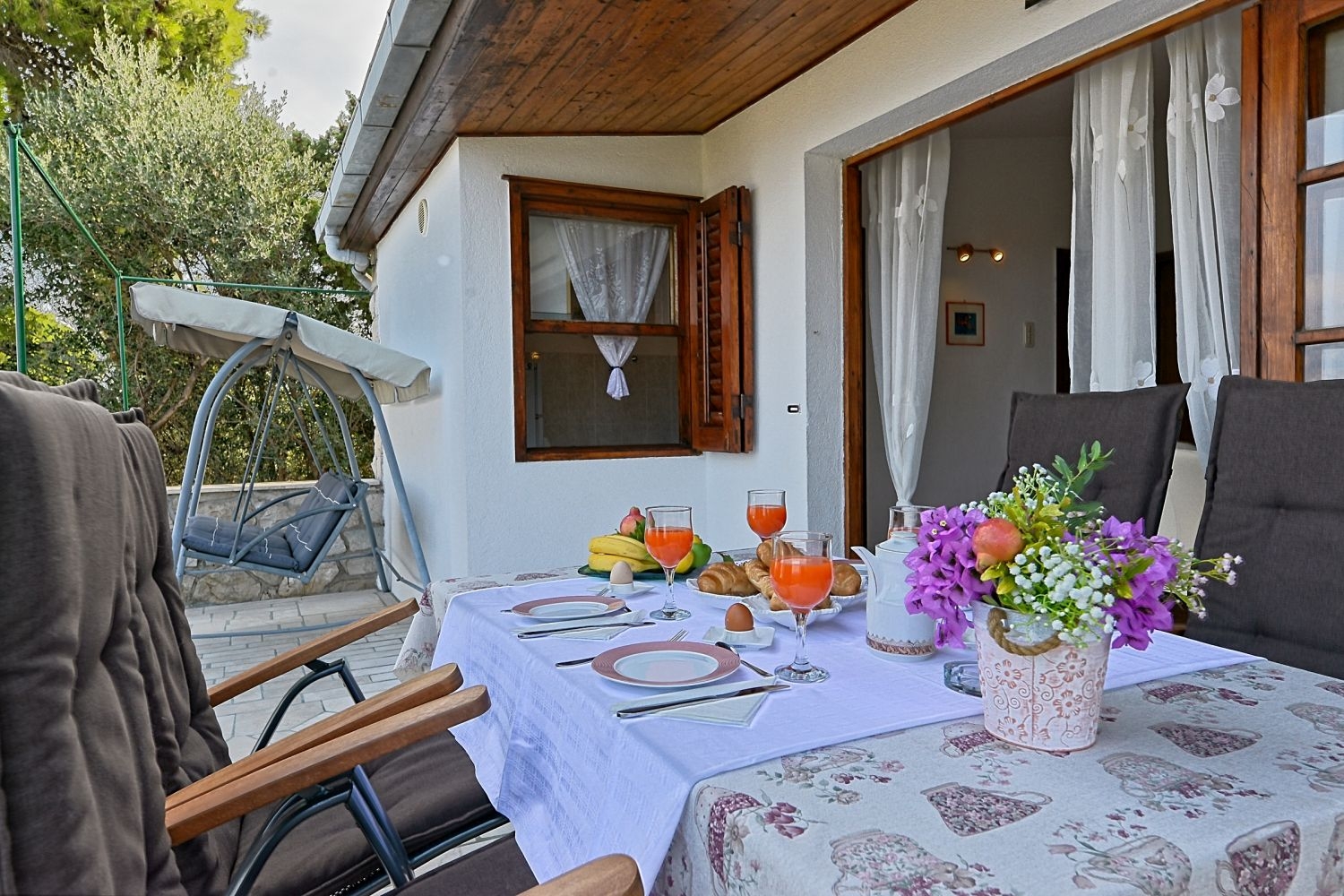 Two bedroom house with terrace and sea view Postira, Brač (K-6052) Two bedroom house with terrace and sea view Postira, Brač (K-6052)