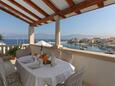 Terrace Postira, Terrace in the apartment, with a sea view and WiFi.