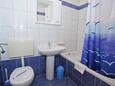 Ванная комната Brela, Ванная комната в размещении типа apartment, Домашние животные допускаются и WiFi.