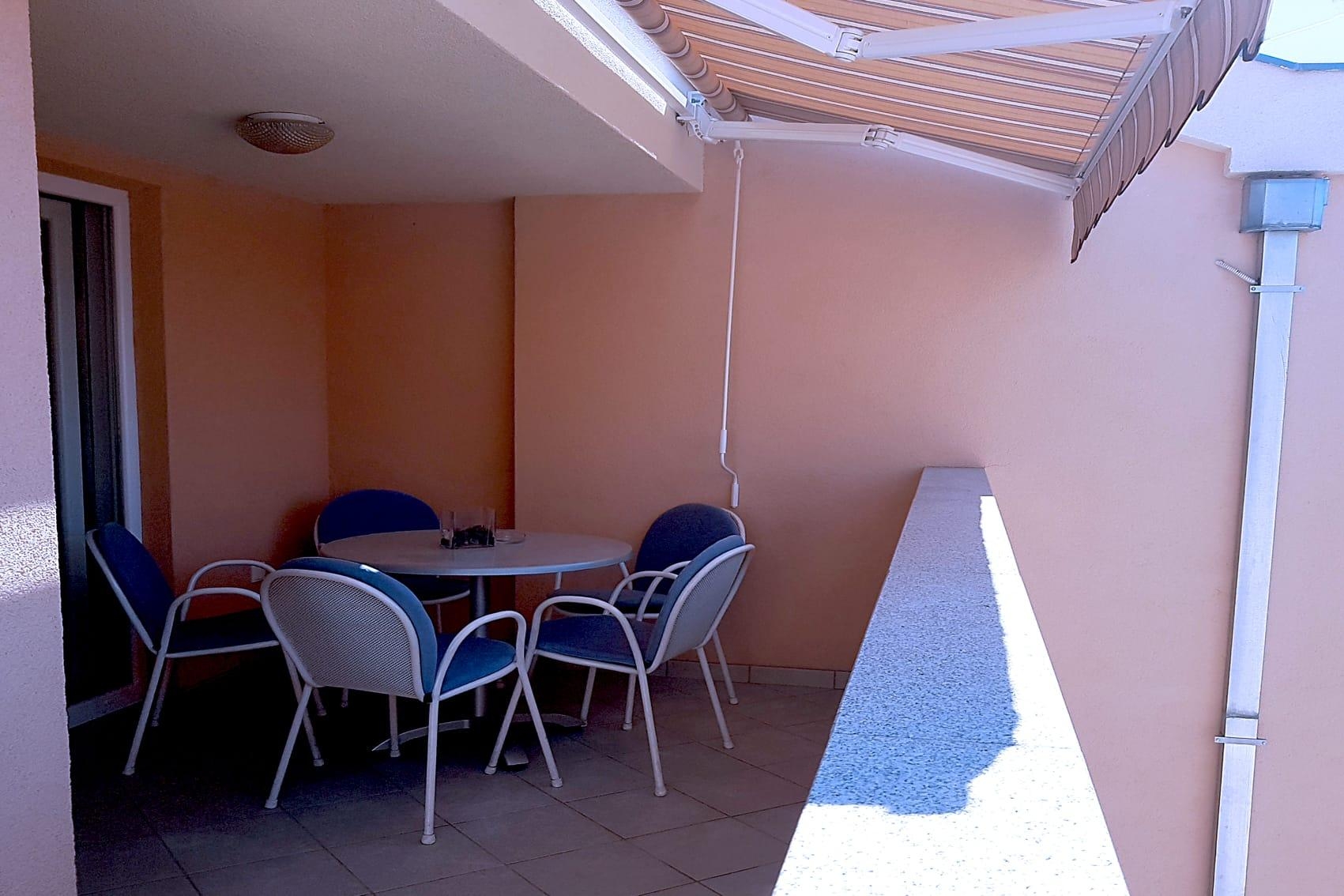 One bedroom apartment with terrace and sea view Tučepi, Makarska  A-b