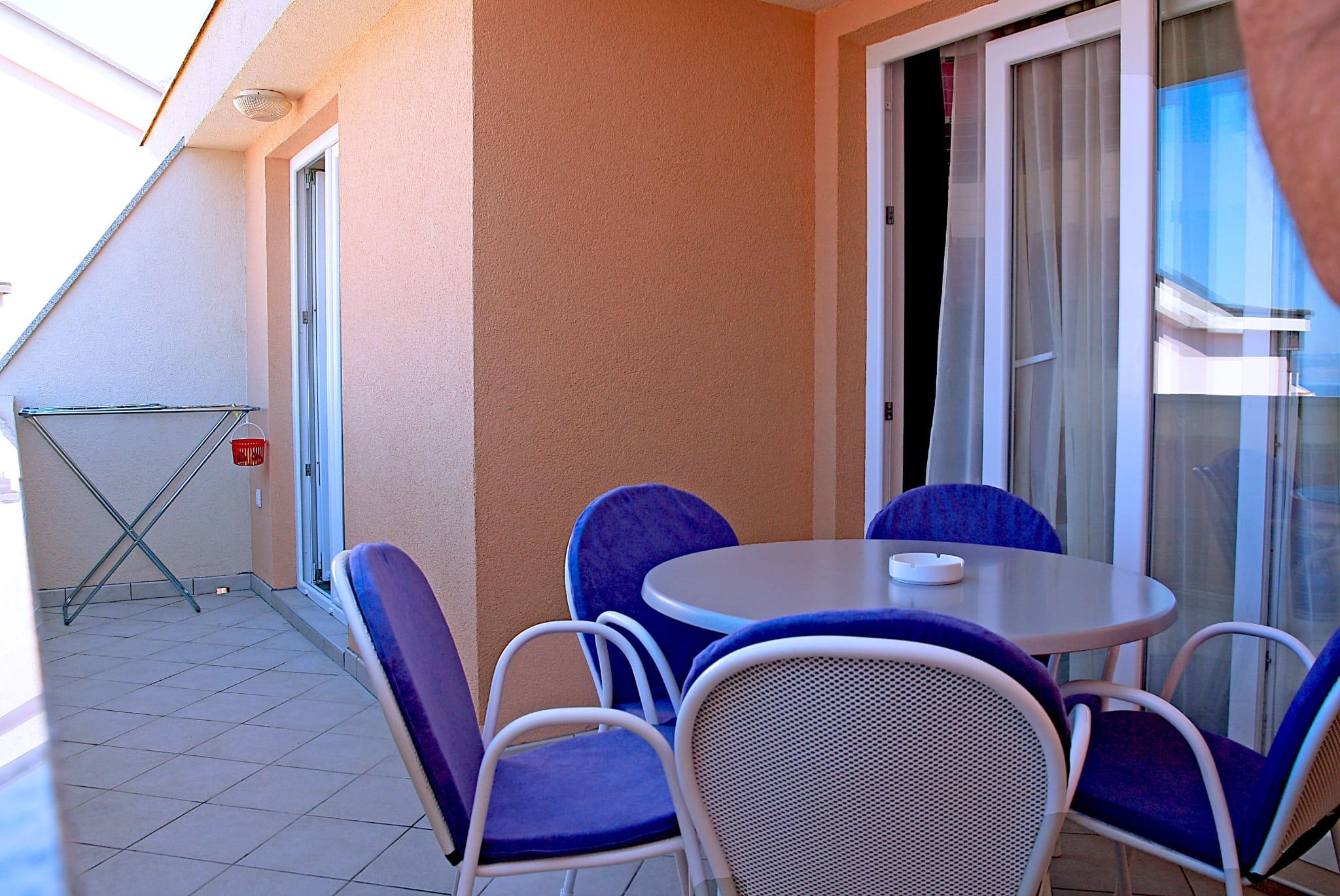 One bedroom apartment with terrace and sea view Tučepi, Makarska  A-b