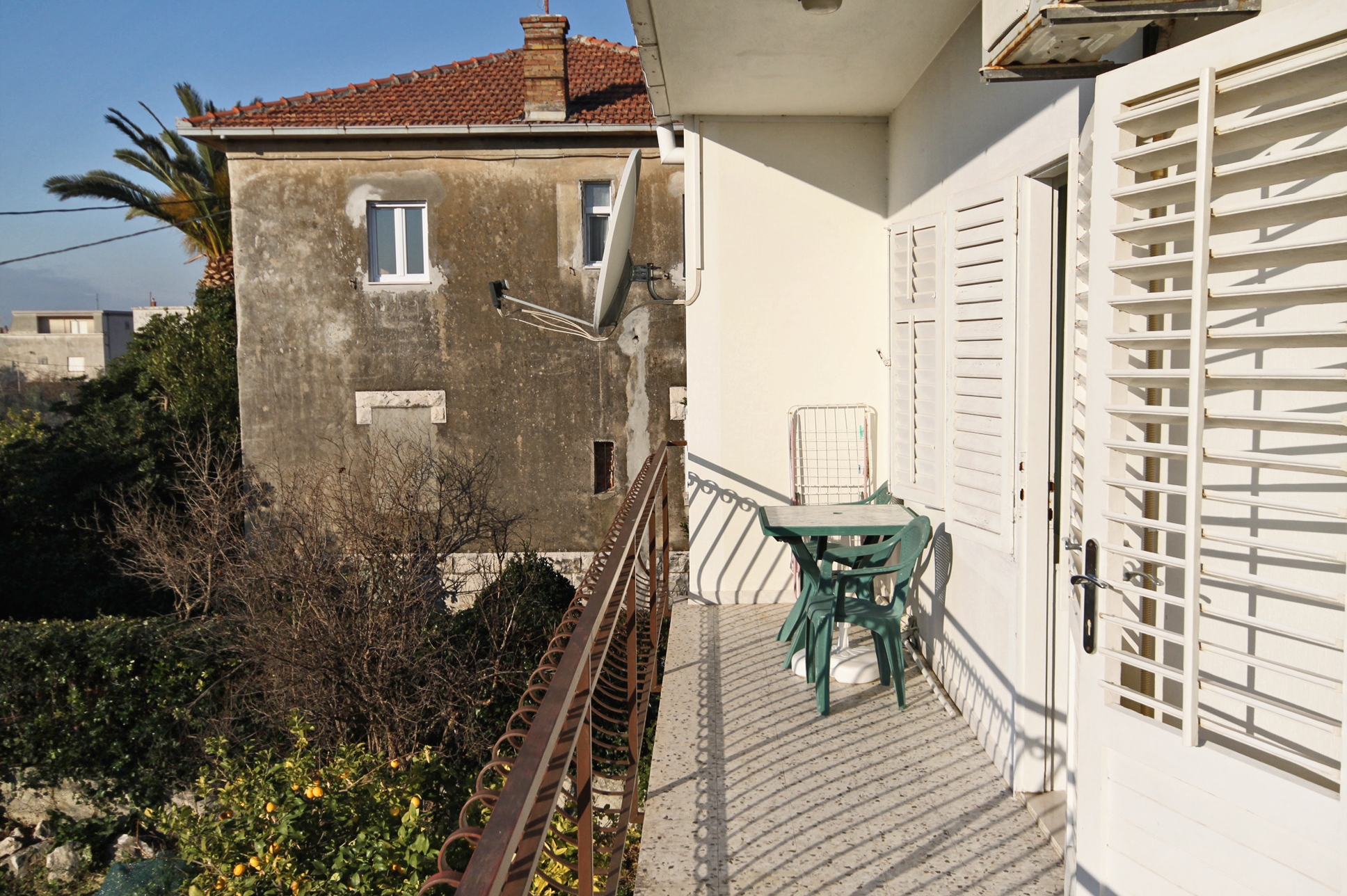 Three bedroom apartment with balcony and sea view Kaštel Stari, Kaštela  A-a
