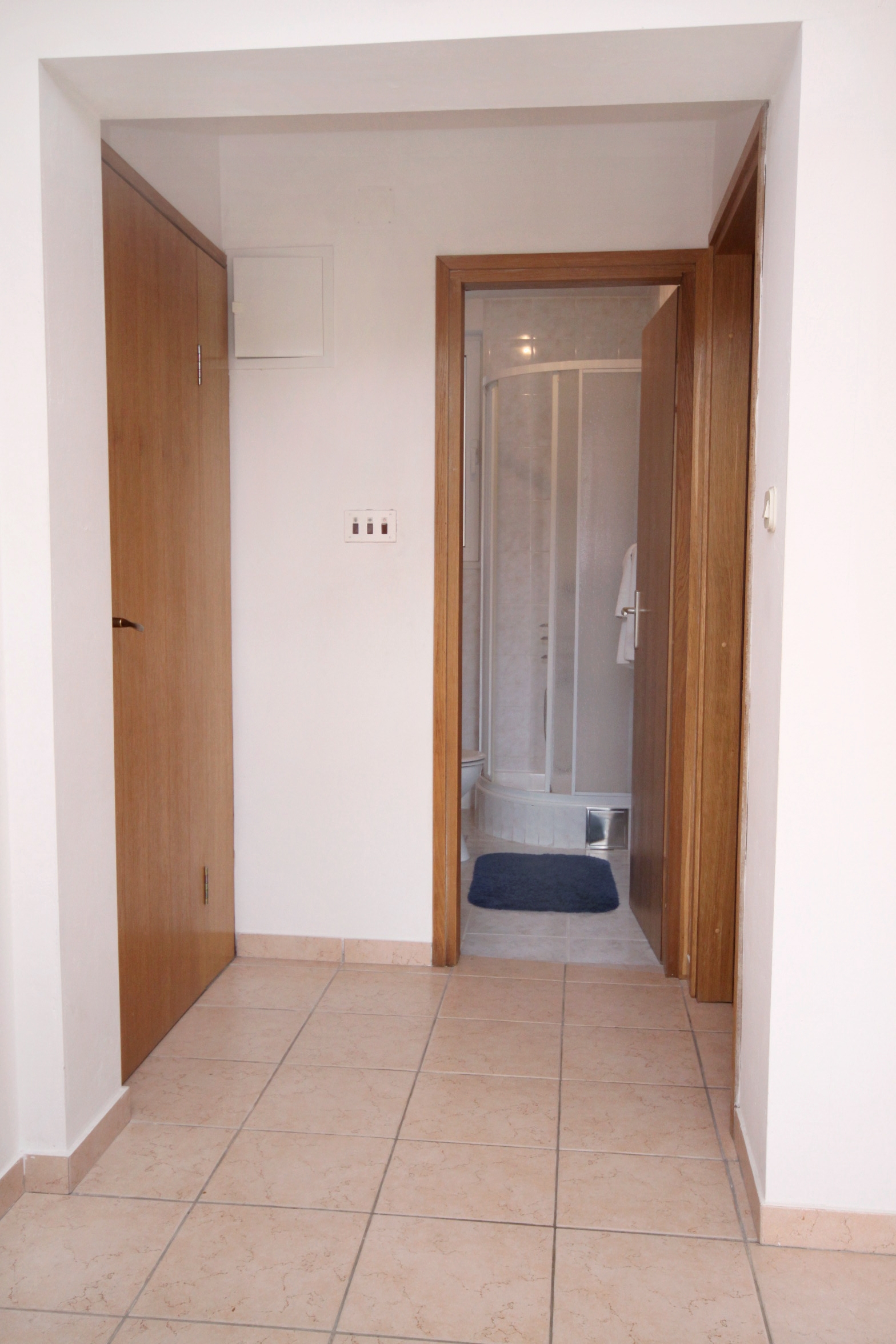 One bedroom apartment with terrace Slatine, Čiovo  A-a
