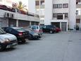 Parking lot Split, Split, Parking lot 6063 - Apartments with pebble beach.