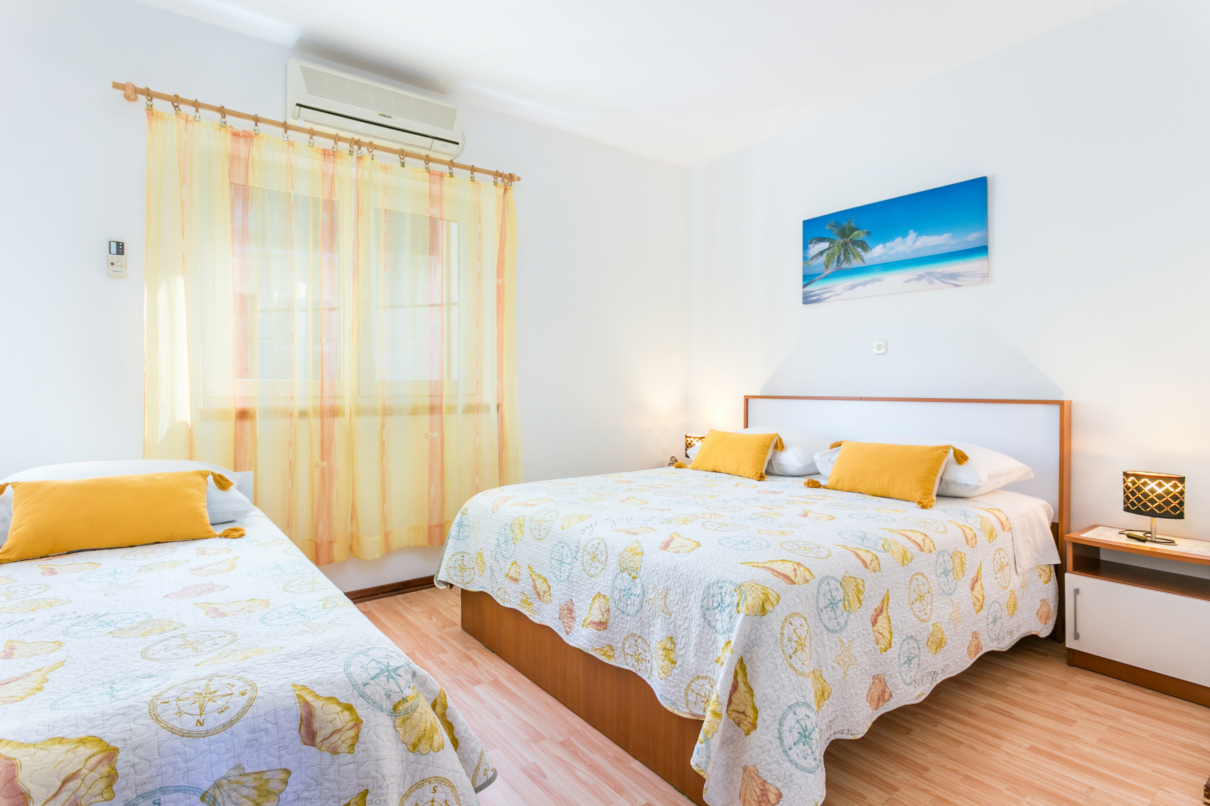 Jednosobni apartman s terasom i pogledom na more Podstrana, Split  A-a