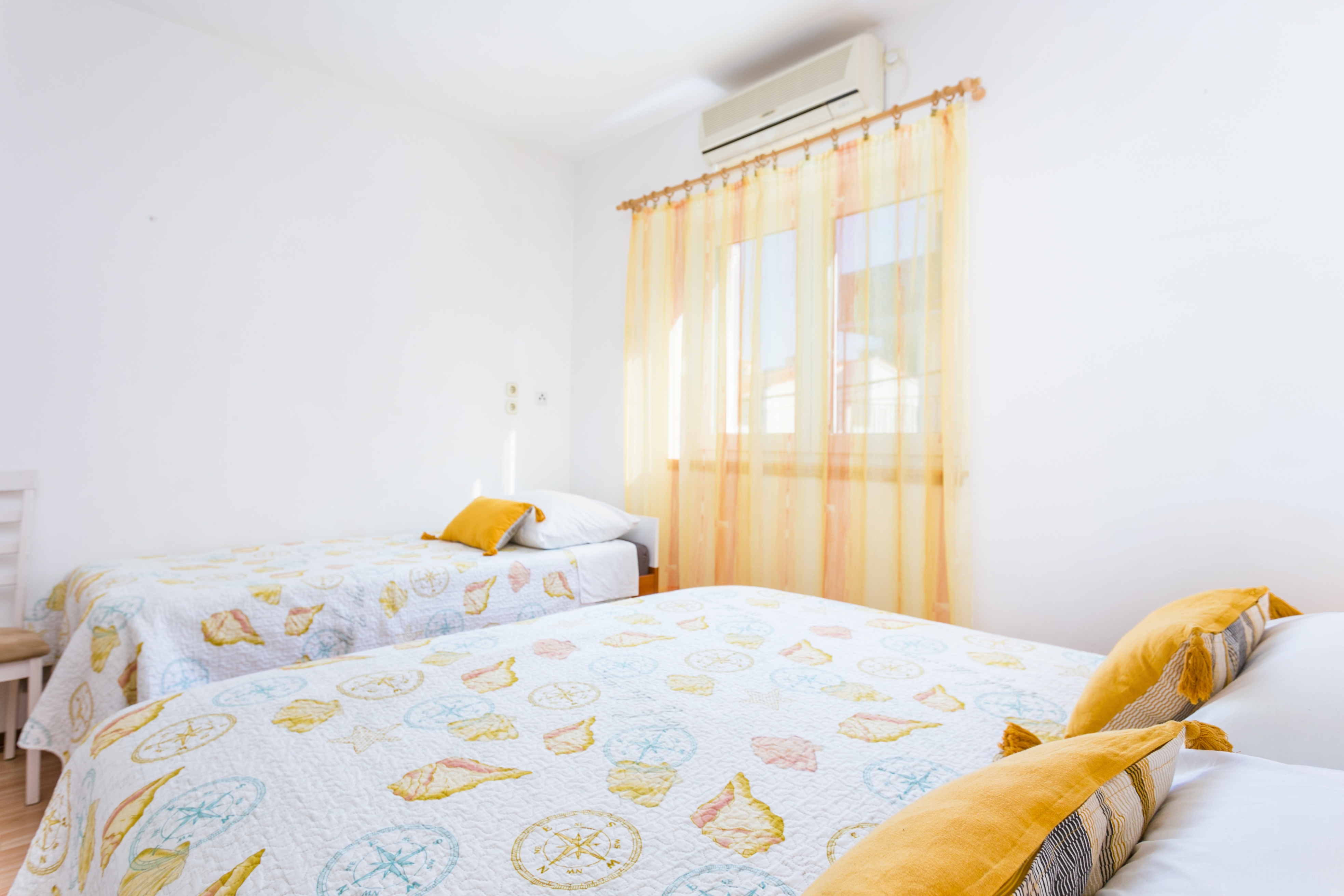 Jednosobni apartman s terasom i pogledom na more Podstrana, Split  A-a