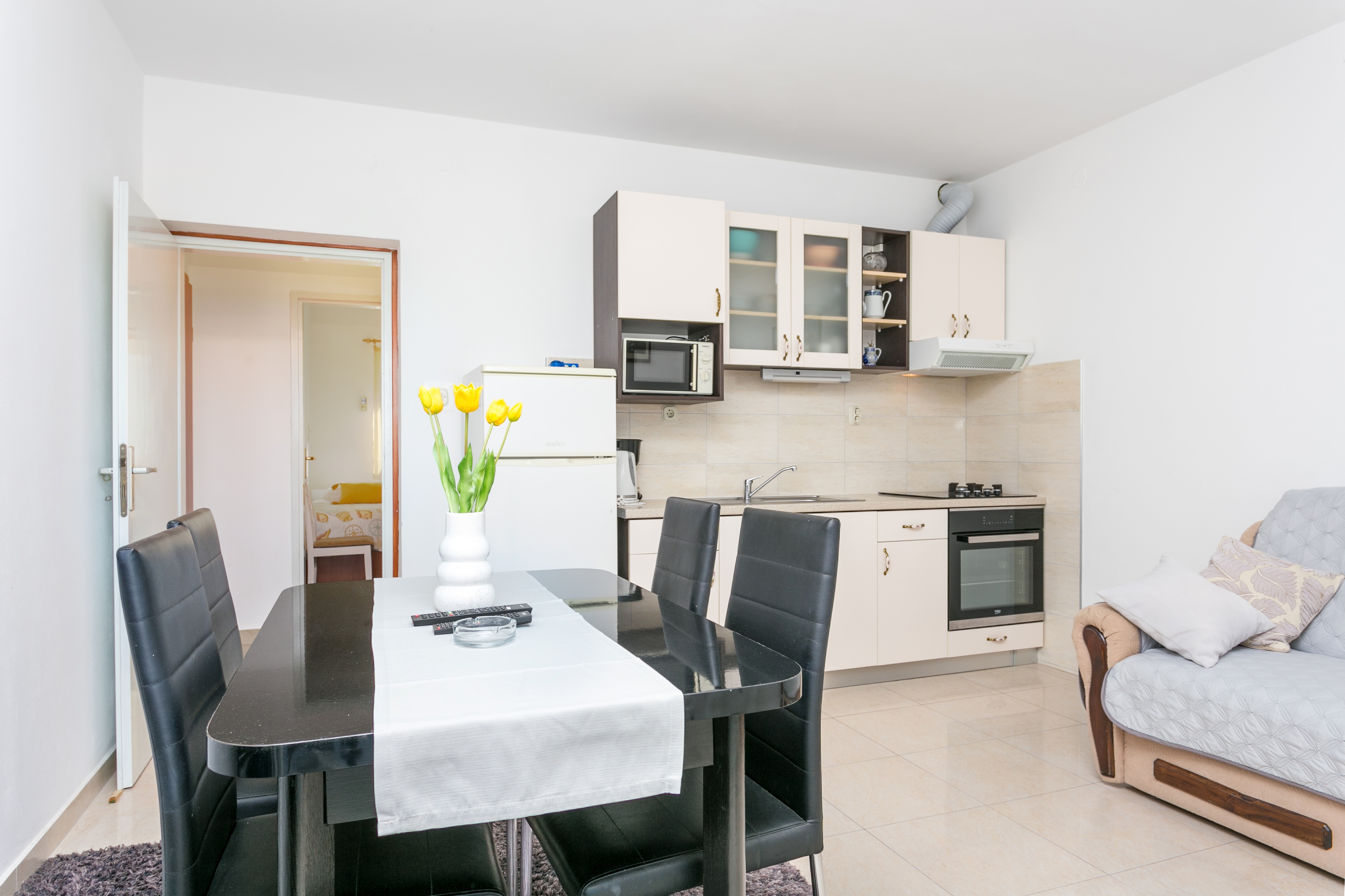 Jednosobni apartman s terasom i pogledom na more Podstrana, Split  A-a