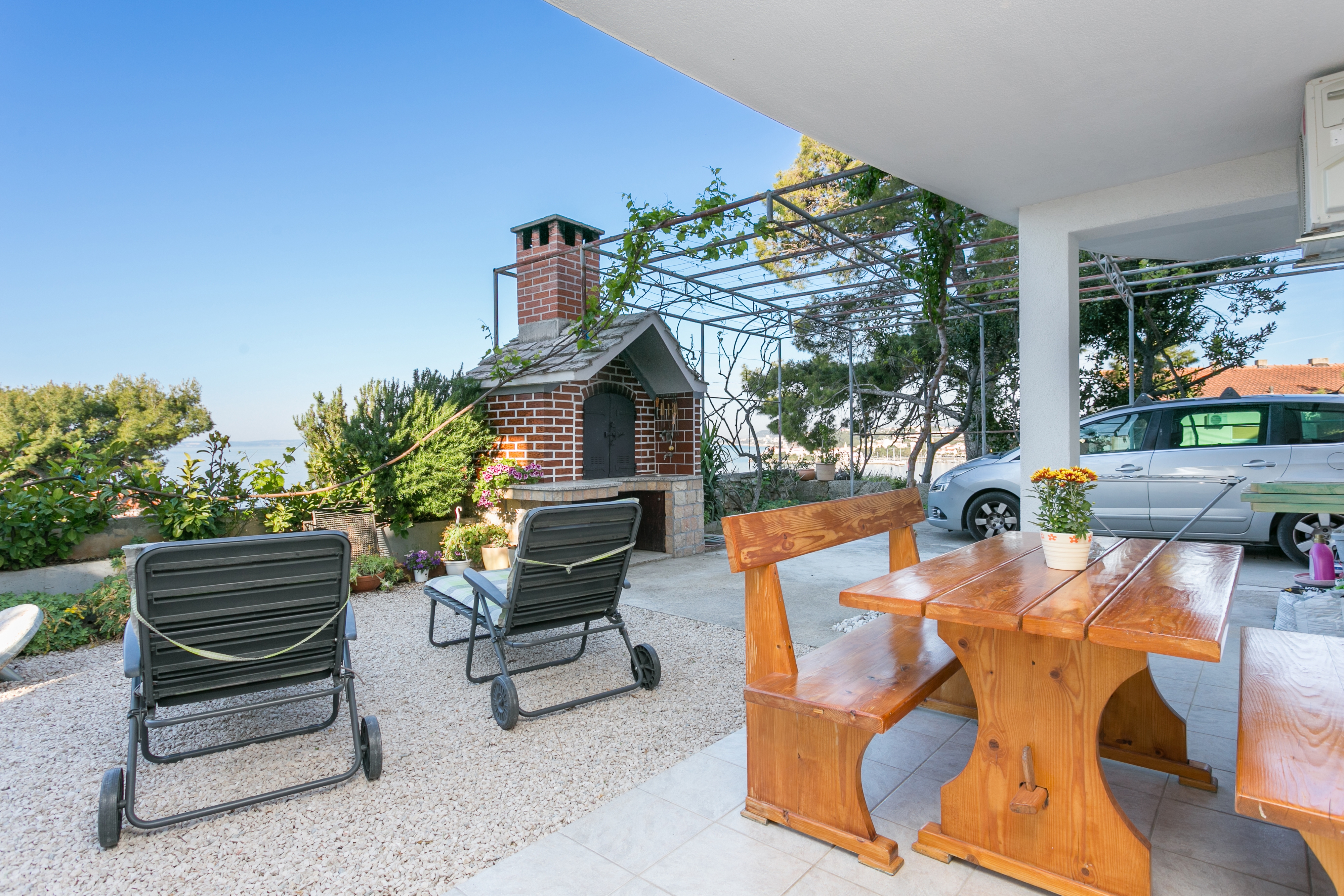 Jednosobni apartman s terasom i pogledom na more Podstrana, Split  A-b