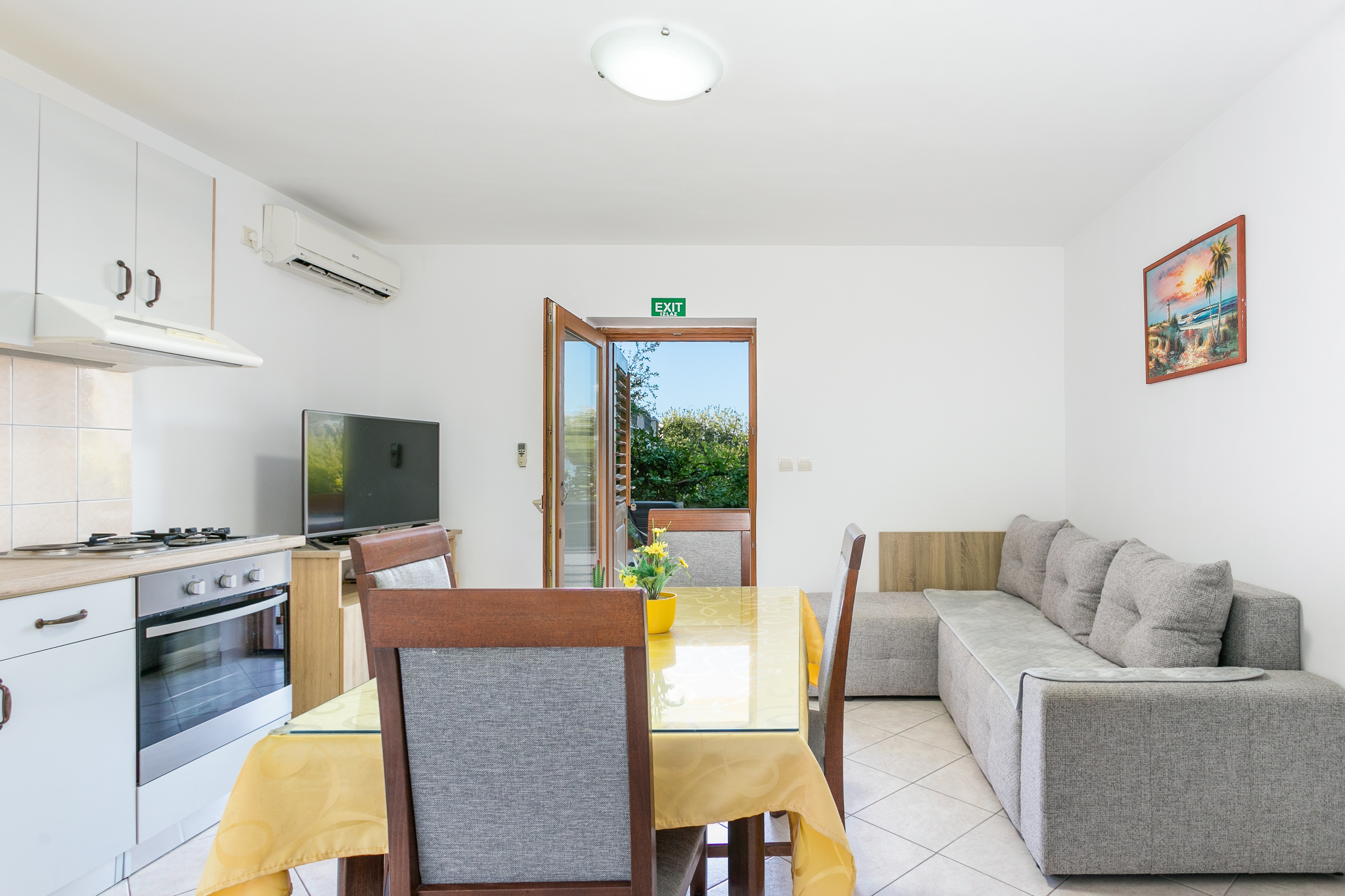 Jednosobni apartman s terasom i pogledom na more Podstrana, Split  A-c