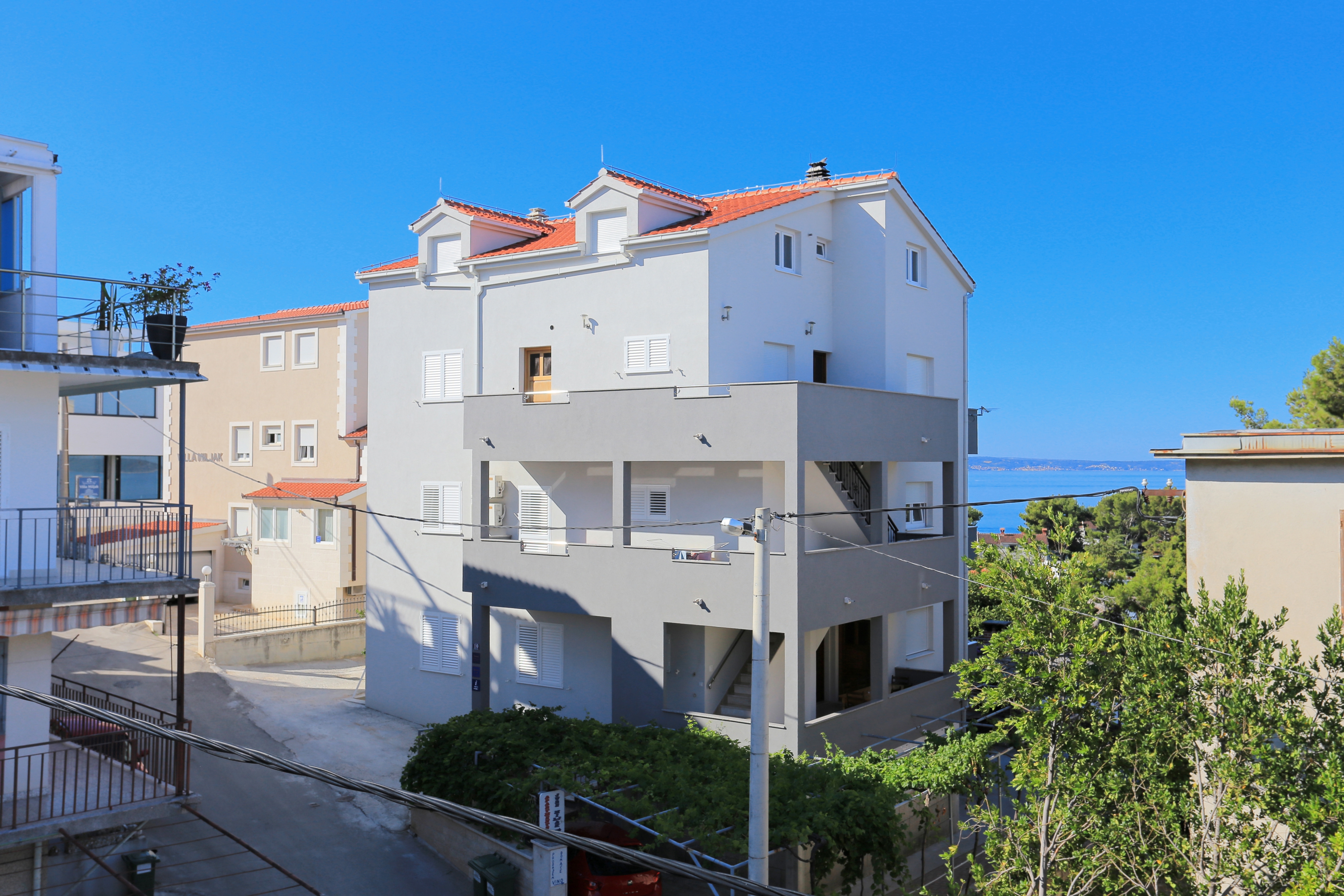 Jednosobni apartman s terasom i pogledom na more Podstrana, Split  A-b