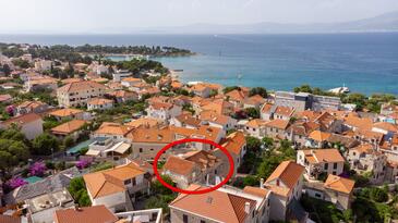 Supetar, Brač, Hébergement 6075 - Appartement à proximité de la mer avec une plage de galets.