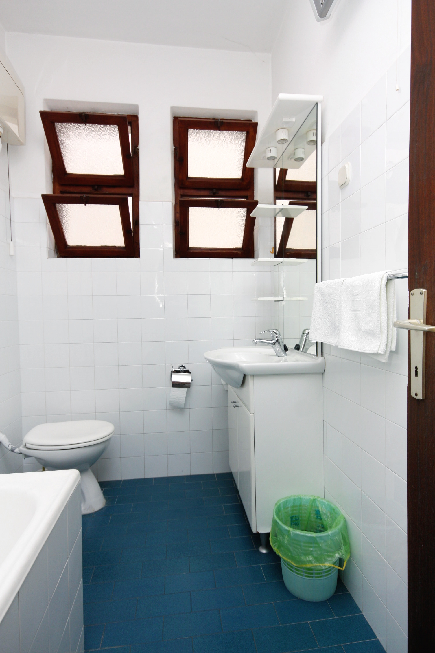 Two bedroom apartment with balcony and sea view Podgora, Makarska  A-b