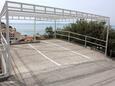 Podgora, Makarska, Parkeerplaats 6082 - Appartementen near sea with pebble beach.