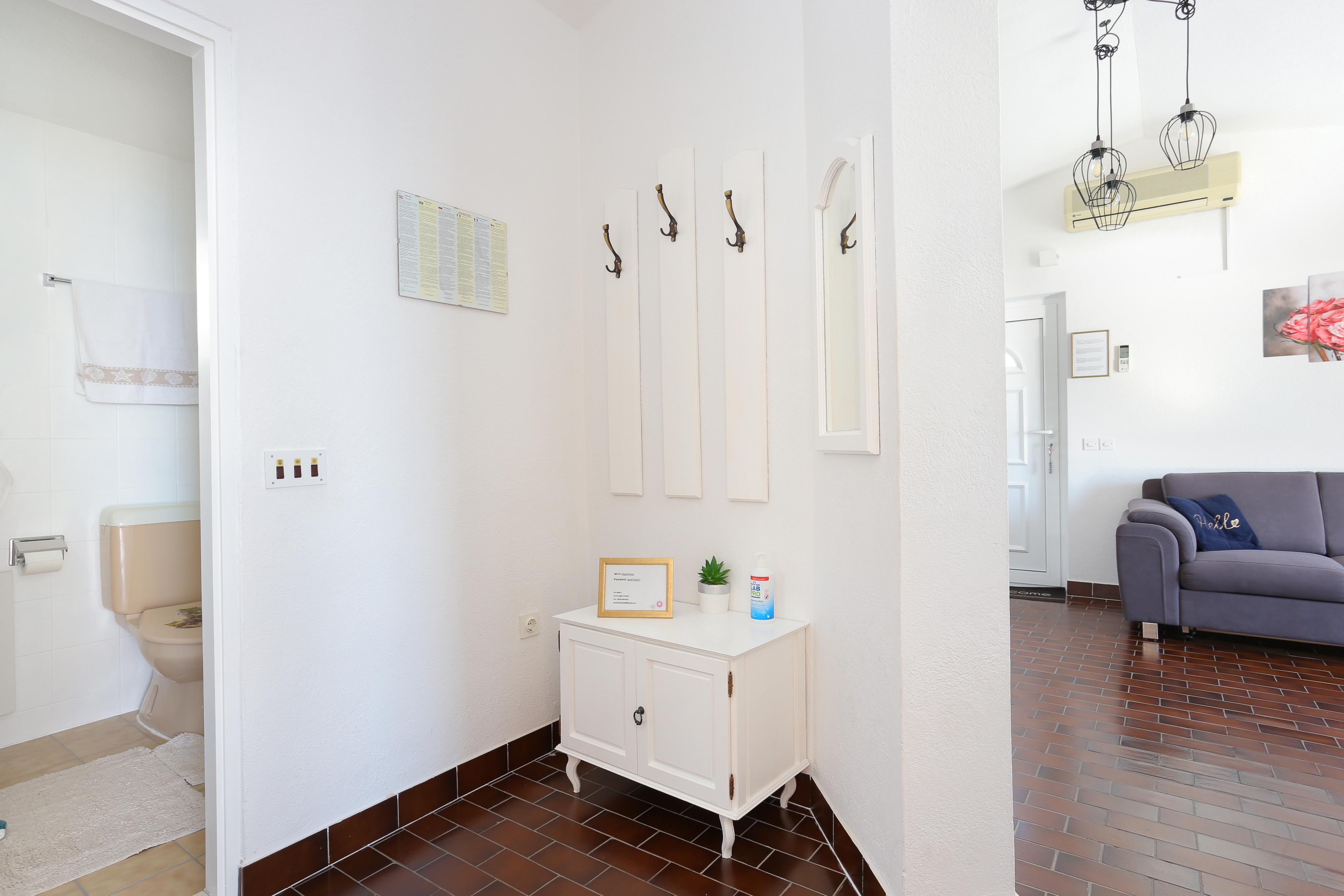 Two bedroom apartment near beach Seget Vranjica, Trogir  A-a