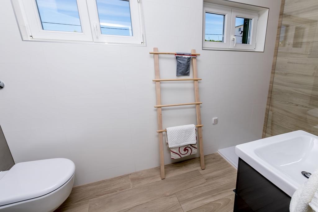 Four bedroom house with terrace and sea view Stupin Čeline, Rogoznica  K