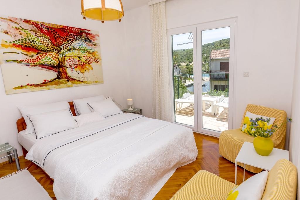 Four bedroom house with terrace and sea view Stupin Čeline, Rogoznica  K