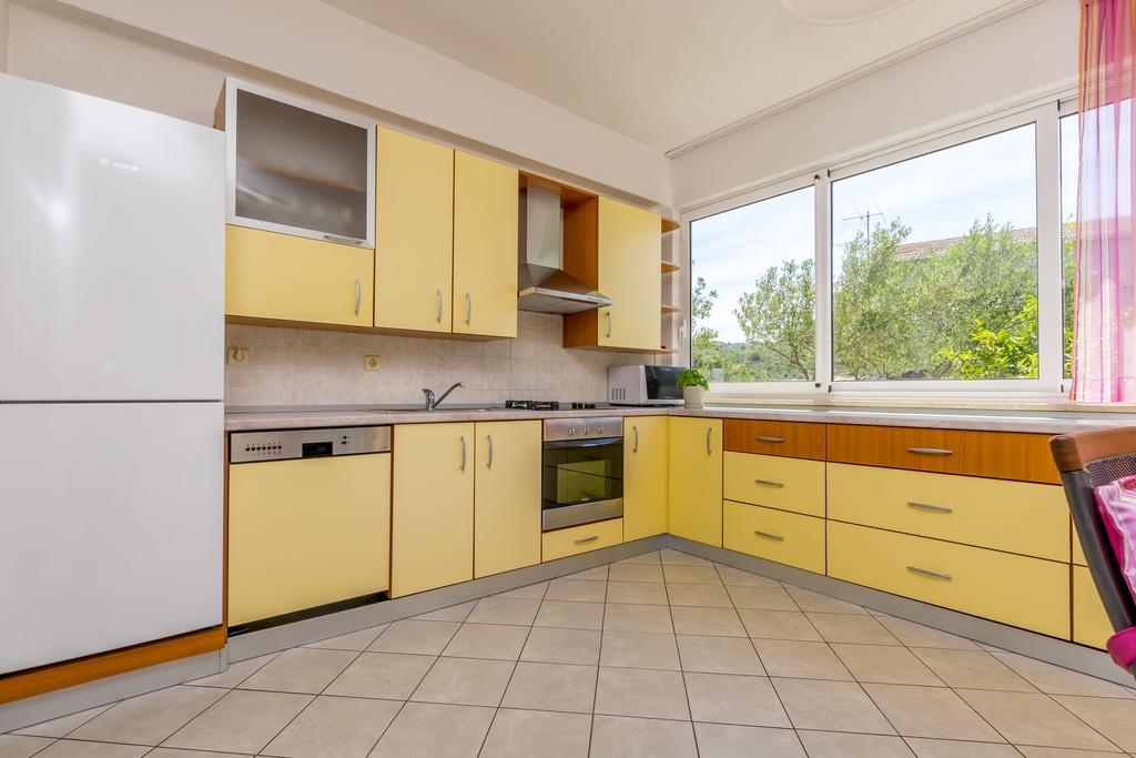 Top Rogoznica Stupin Čeline Top Rogoznica Stupin Čeline