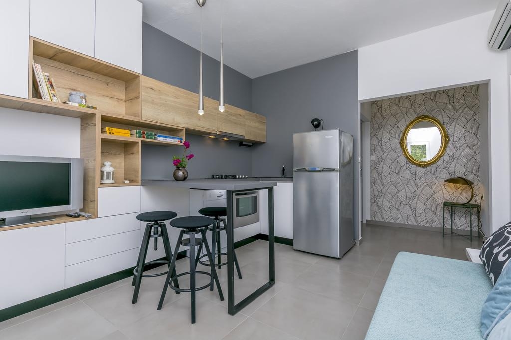 Four bedroom house with terrace and sea view Stupin Čeline, Rogoznica  K